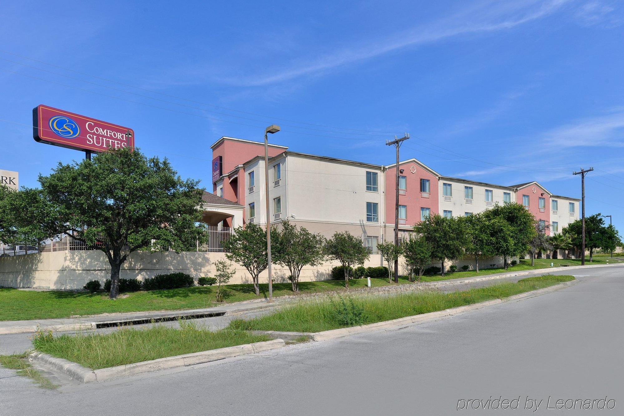 Red Roof Plus San Antonio Northeast Екстер'єр фото